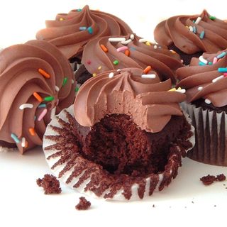 کاپ‌کیک شکلاتی (جعبه‌ی ۶ عددی)